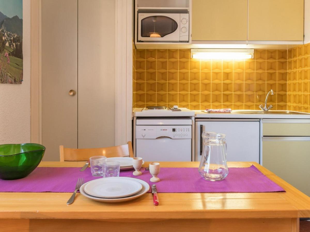 Apartment La Salle-les-alpes, 3 Pieces, 6 Personnes - Fr-1-330f-87 *